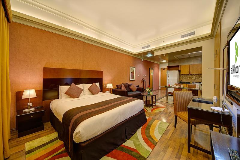 Al Khoory Executive Hotel, Al Wasl 3*