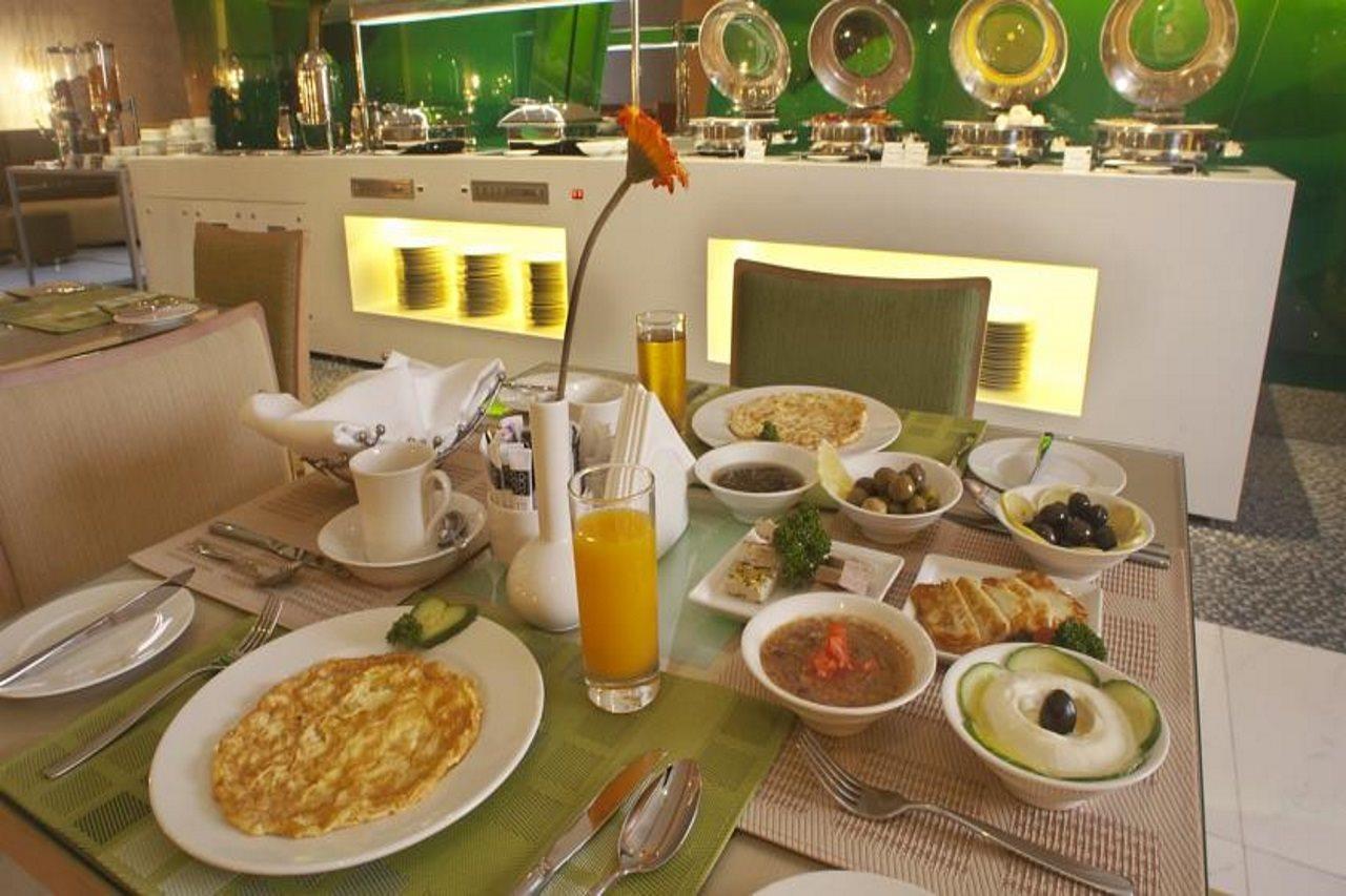 Hotel Al Khoory Executive Hotel, Al Wasl 3*
