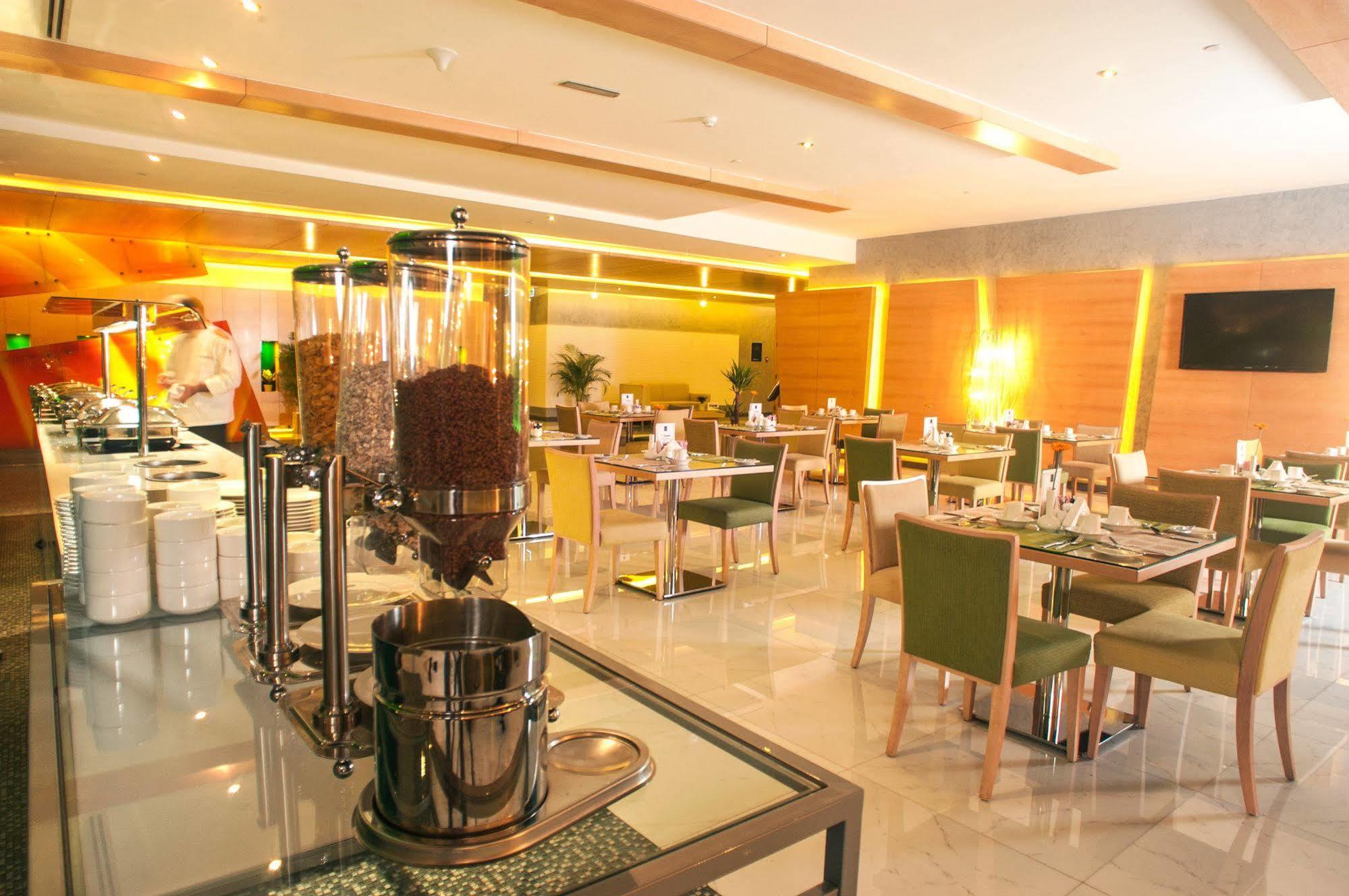 Al Khoory Executive Hotel, Al Wasl 3* Dubai